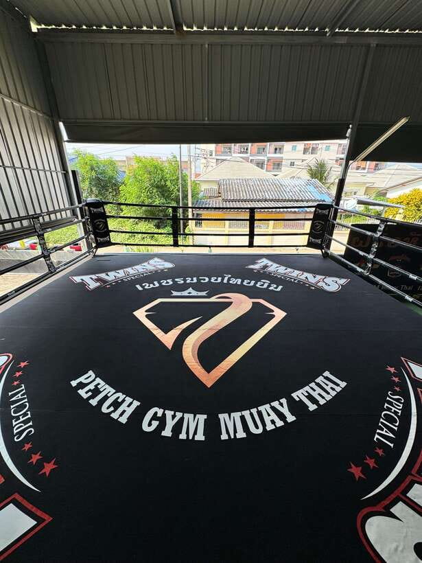 Hua Hin: Teach Muay Thaï group sessions - The workout is serious, even when the mood is light
