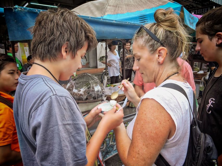 Hua Hin: Thai Street Food & Market Walking Tour - Start with jok muu and Thai coffee