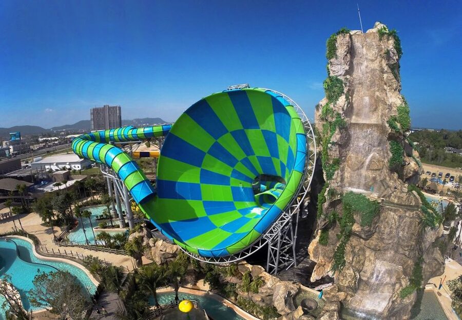 Hua Hin: Vana Nava One-Day Water Jungle Park Entrance Ticket - The thrill rides: Abyss, Boomerango, and Master Blaster