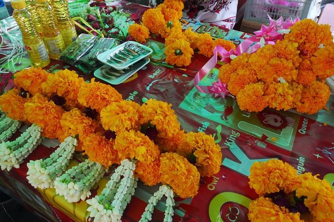 In and around Bangkok Private Tour Guide with Custom Experience - Floating markets and destinations outside the city