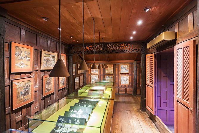 Jim Thompson House Museum Entrance Ticket & Hotel Pick up - The house, art collection, and Thai textiles