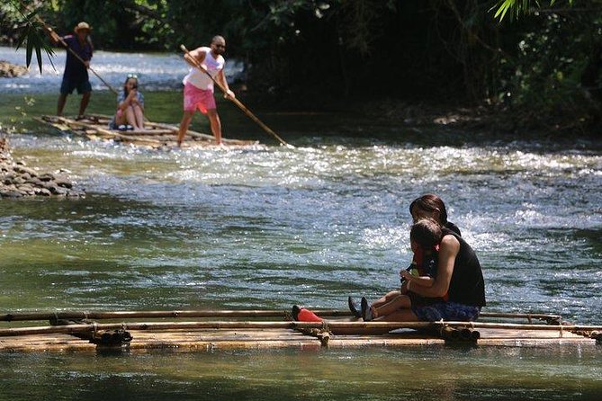 Khao Lak: Bamboo Rafting & Sea Turtle Conservation Center - One hour of quiet on the bamboo raft