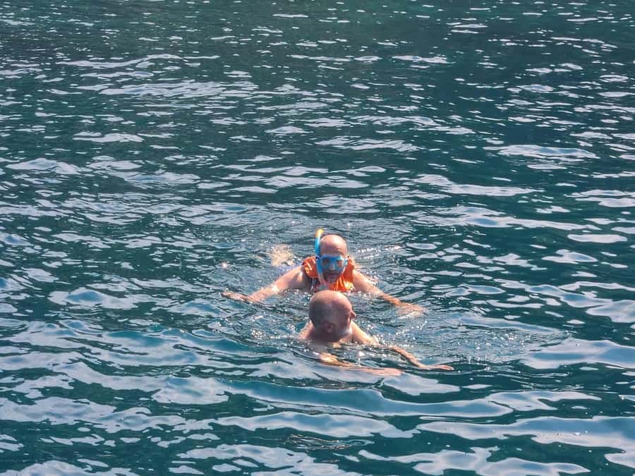 Khao Lak: Khao Na Yak Sightseeing & Snorkeling Small Group - Lunch, fruit, and drinks after the swim
