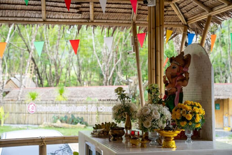 Khaolak: Elephant Sanctuary Guided Tour with Hotel Transfers - Who should book this Khao Lak visit?