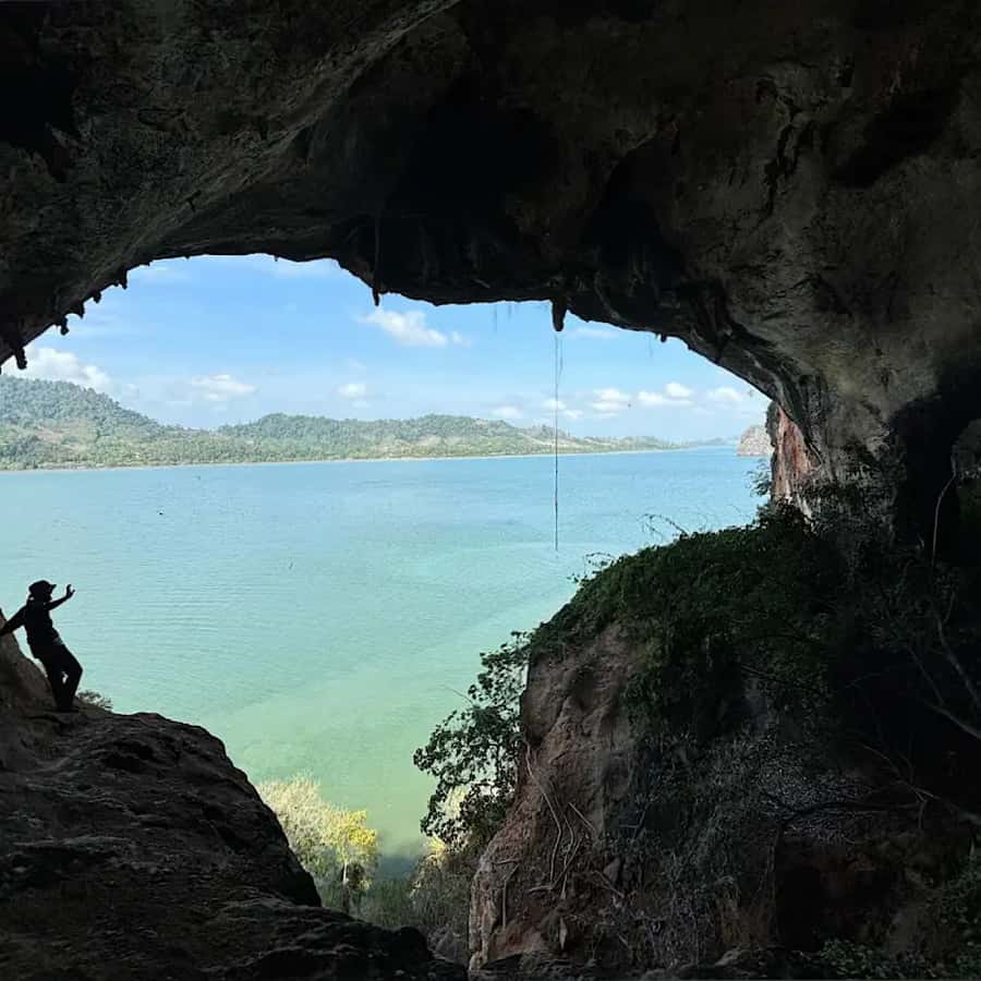 Ko Lanta: Half-Day Kayaking Koh Phee & Koh Talabeng 2 Caves - FAQ