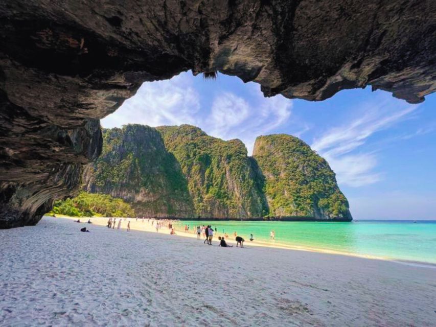 Ko Lanta: Phi Phi Day Trip by Speed Boat - Guides, lunch, and the human side of the trip