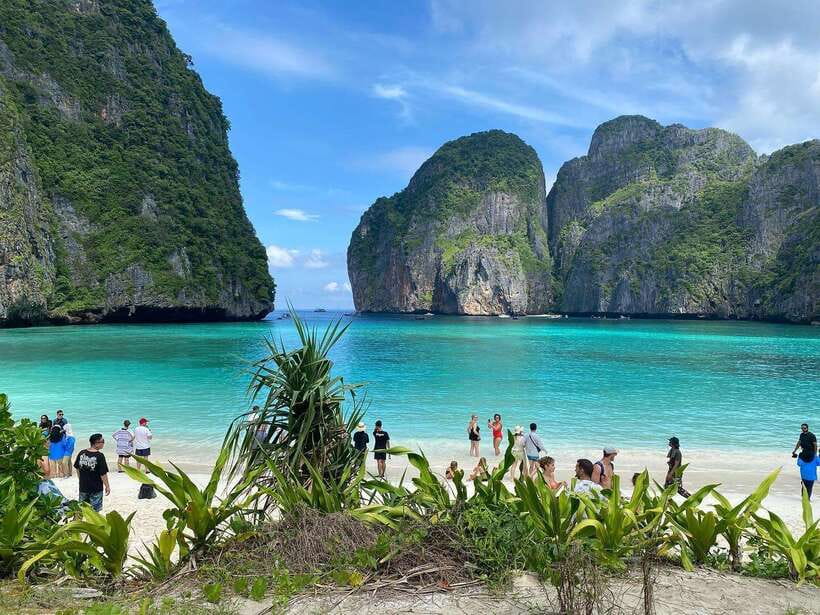 Ko Phi Phi Don: Speedboat Day Trip with Shark Snorkeling - Sunset and glowing plankton finish the day