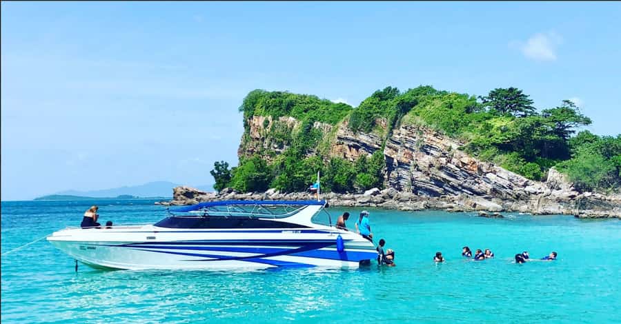 Ko Samui: Pig Island Snorkeling and Koh Tan Speedboat Tour - The 20-minute ride to Koh Tan