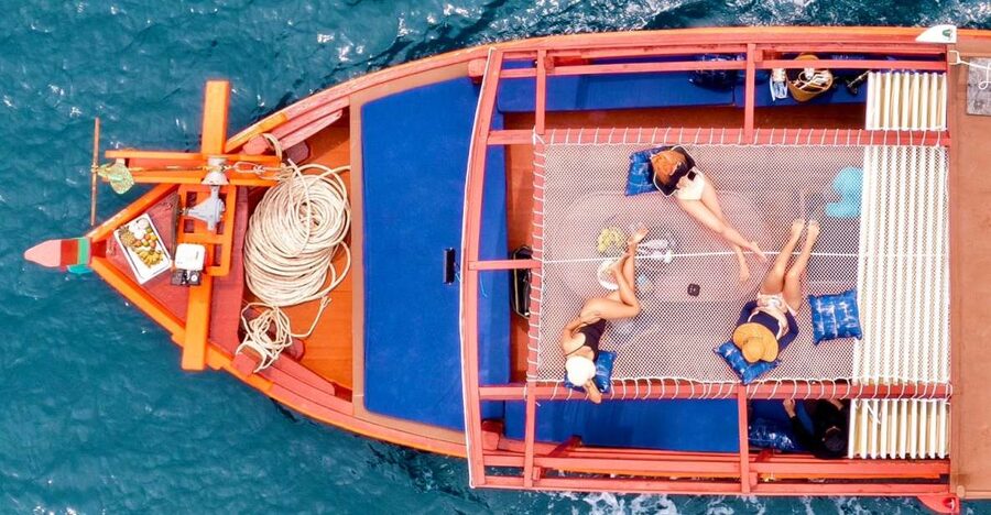 Ko Tao: Tao-Nangyuan Snorkeling Day Trip with Meals & Sunset - Hin Wong and the chance of sardines