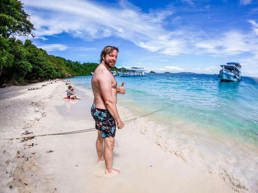 Koh Chang: 3 or 4 Islands Snorkel & Beach Tour by Big Boat - From Bang Bao Pier to open water