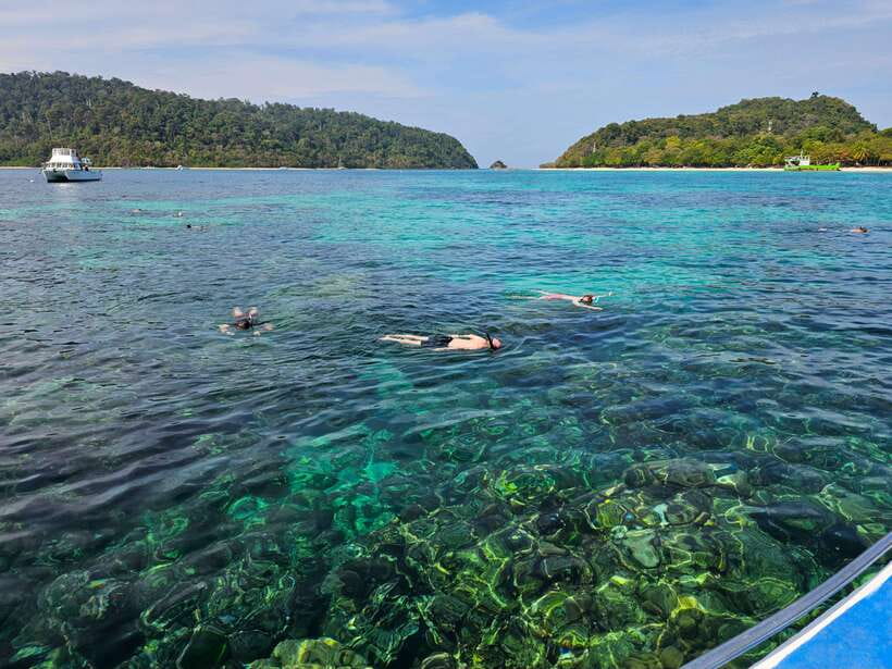 Koh Lanta: Koh Rok and Koh Haa Snorkeling Adventure - Two hours on Koh Rok for lunch and beach time