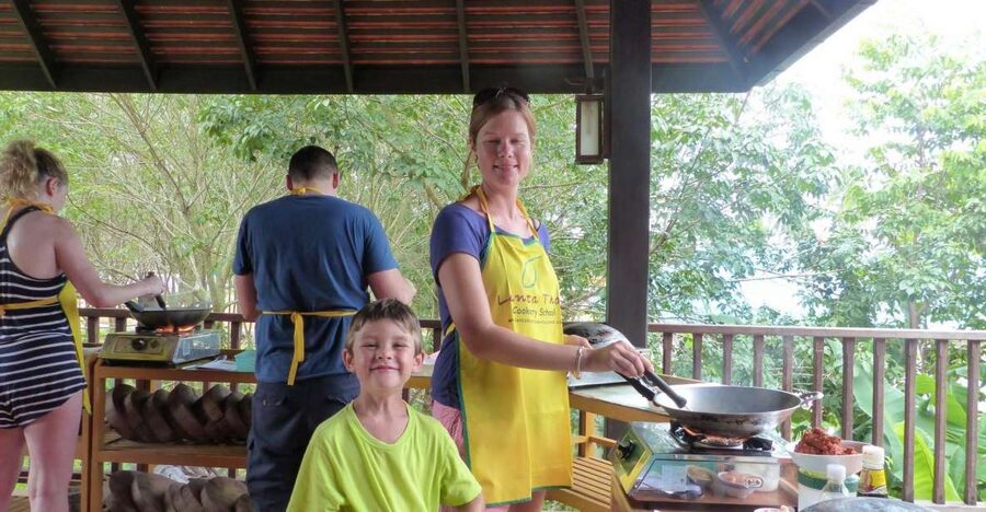Koh Lanta: Lunch Course at Lanta Thai Cookery School - A four-hour Thai lunch you make yourself