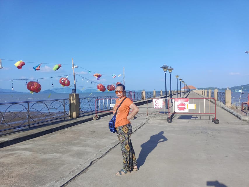 koh lanta:National Park and Old Town Easy Half Day Tour - Old Town: food, shops, and a slower look at Lanta