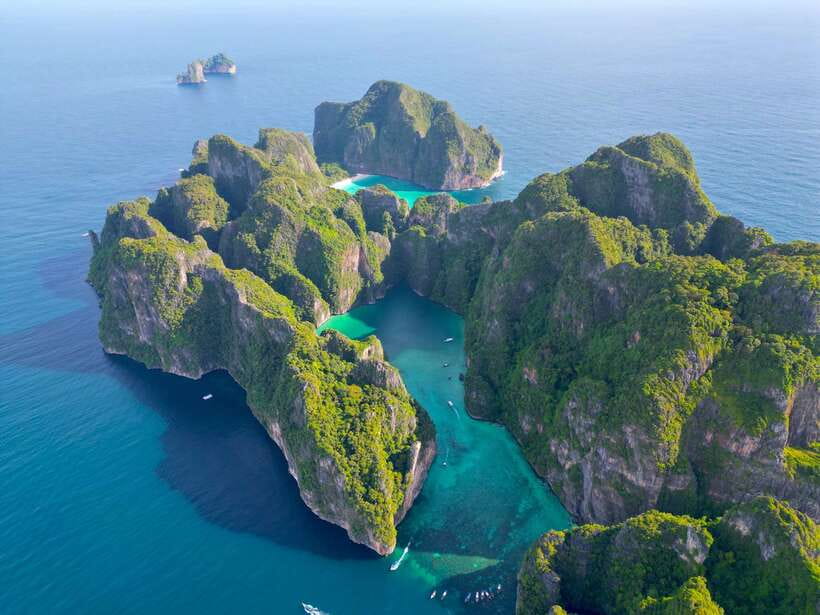 Koh Lanta: Phi Phi Islands Tour w/ Maya Bay, Snorkel & Lunch - A fast start from Koh Lanta Yai