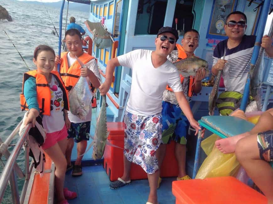 Koh Samui: Fishing Day Tour by Escort Boat with Mr. Tu - A Thai buffet with your catch