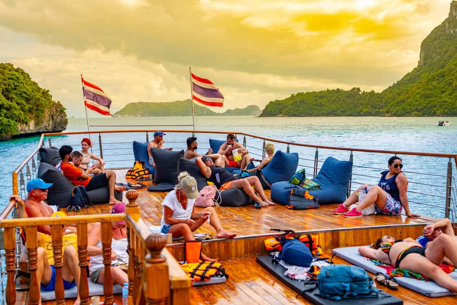 Koh Samui: Mu Ko Ang Thong Park Cruise with Kayaking Option - Wua Ta Lap Island and the JanJaras climb