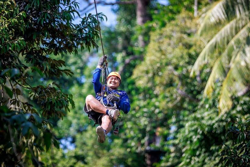 Koh Samui: Samui Zipline Adventure with Transfer service - From hotel lobby to the zipline base