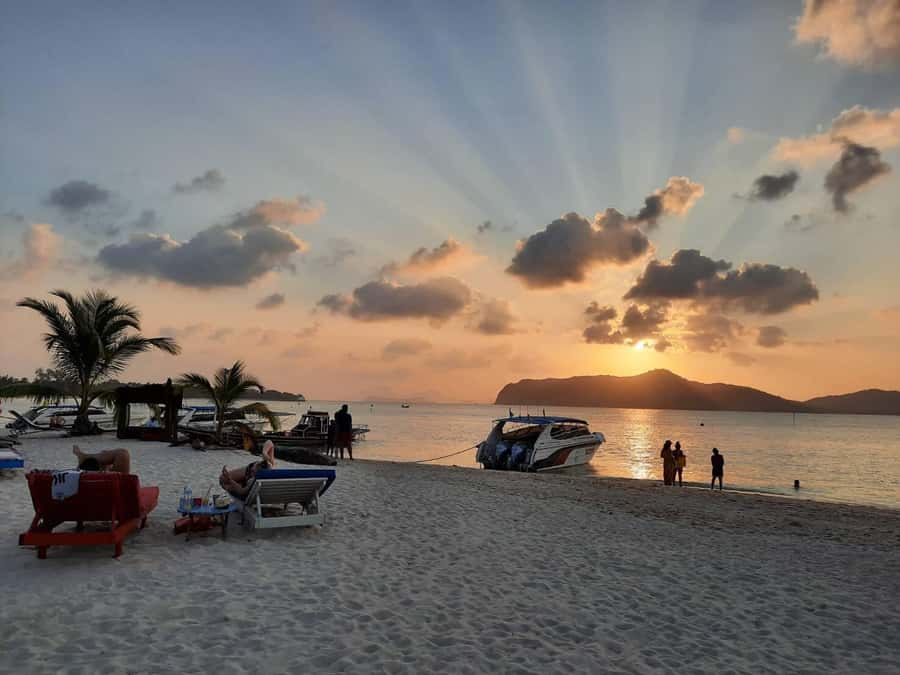 Koh Samui: Sunset Pig Island and Snorkeling Koh Tan w/Dinner - Key points to know before booking