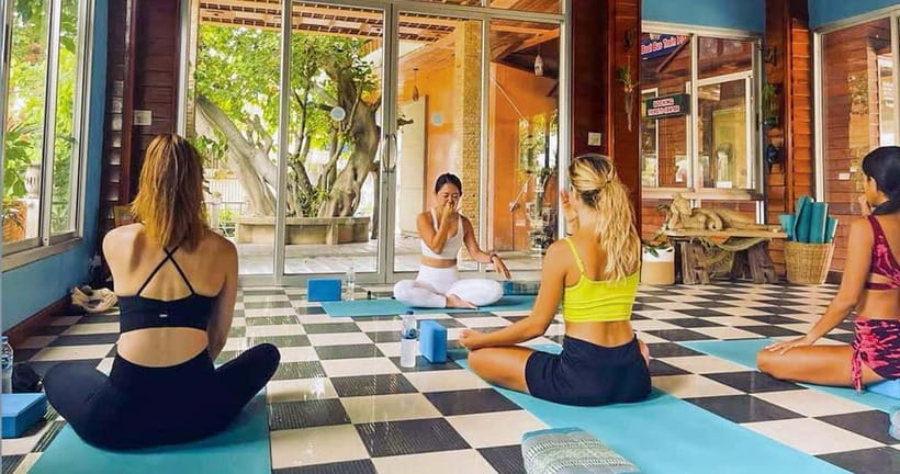 Koh Tao: Yoga Class In Paradise - All Levels Welcome! - Finding the Blue Roof Studio on Koh Tao