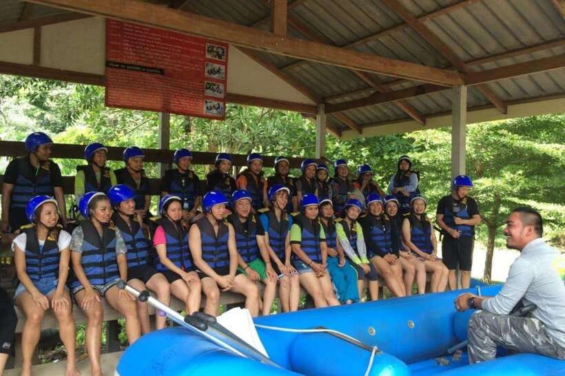 Krabi: 5km Rafting and Waterfall Tour - The waterfall stop and a slower hour in the forest