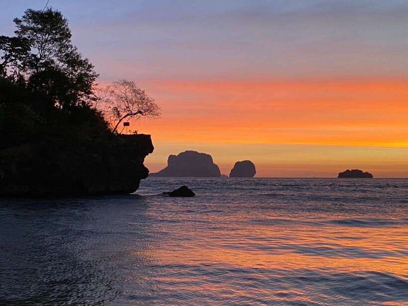 Krabi: 7 Islands Sunset Tour & BBQ & Bioluminescent Plankton - Why this island tour works as a full-day plan