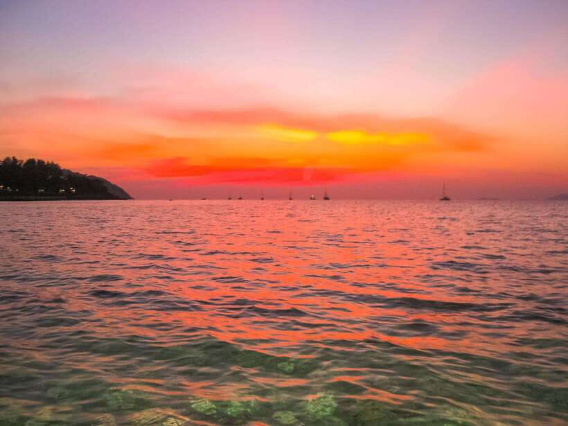 Krabi: 7 Islands Sunset Tour with Plankton Swim and BBQ - Boarding the long-tail boat or speedboat
