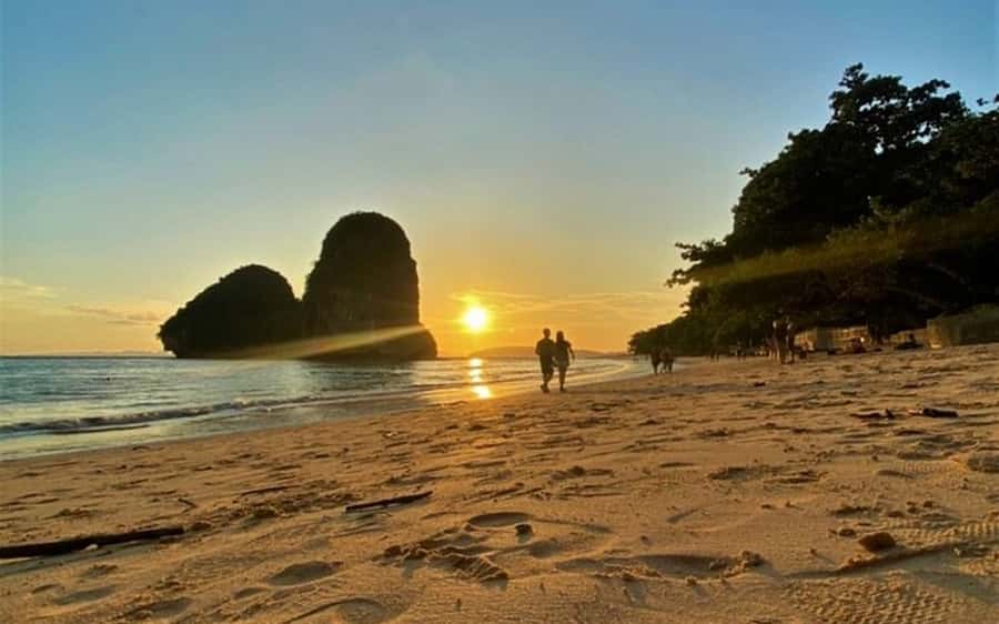 Krabi: Bioluminescent Plankton, Snorkeling & Sunset Tour - What to pack for this six-hour outing