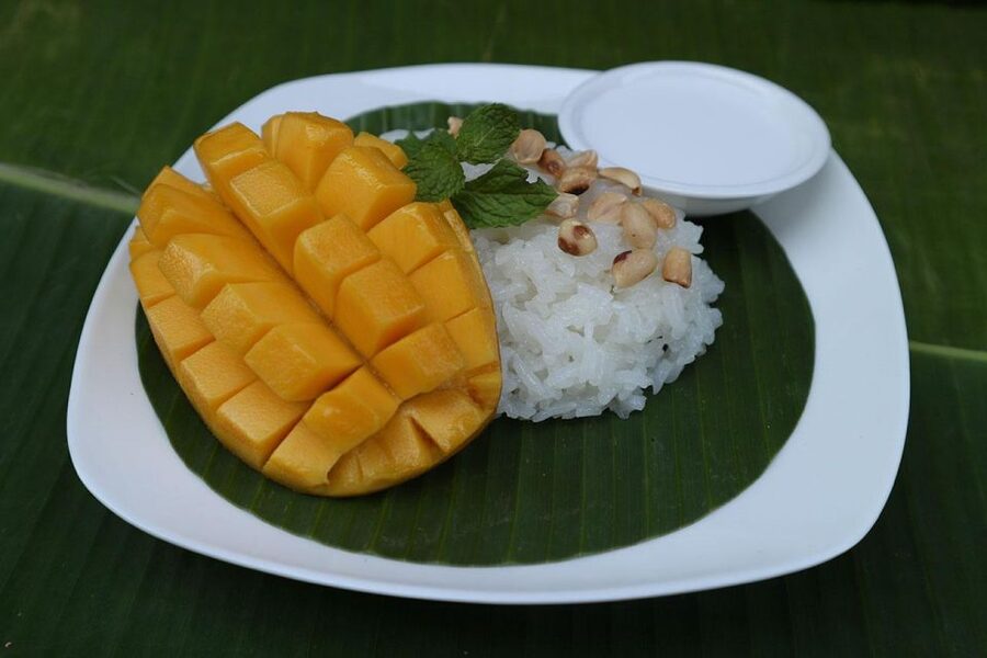 Krabi: Cooking Class at Thai Charm Cooking School with Meal - Pounding curry paste and learning the building blocks