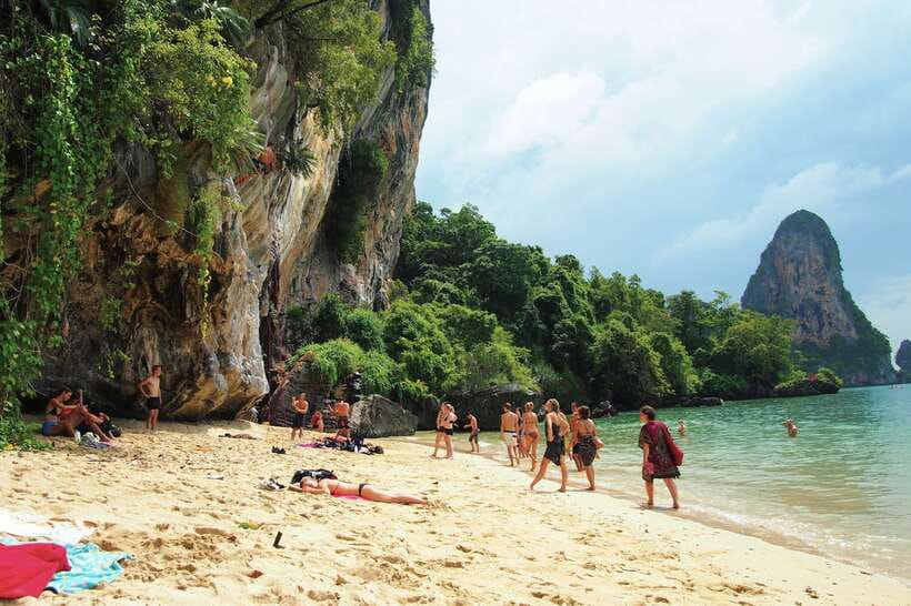 Krabi: Half-Day Rock Climbing Introduction at Railay Beach - Heat, crowds, and the best time to climb