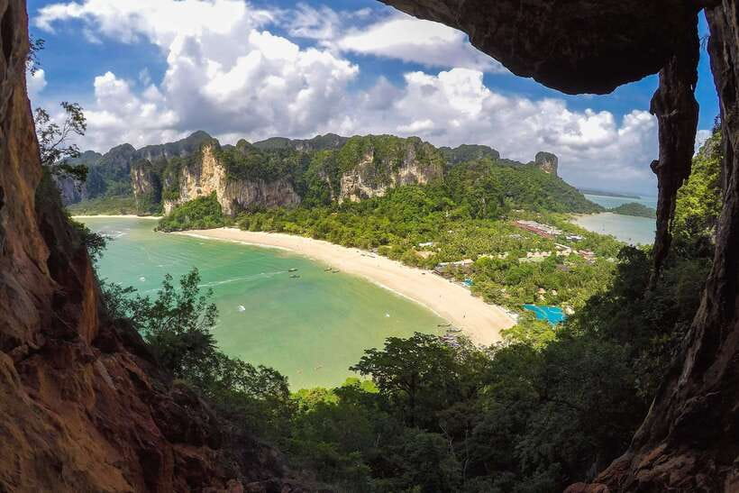Krabi: Half-Day Rock Climbing Introduction at Railay Beach - What the rappelling and beach time add