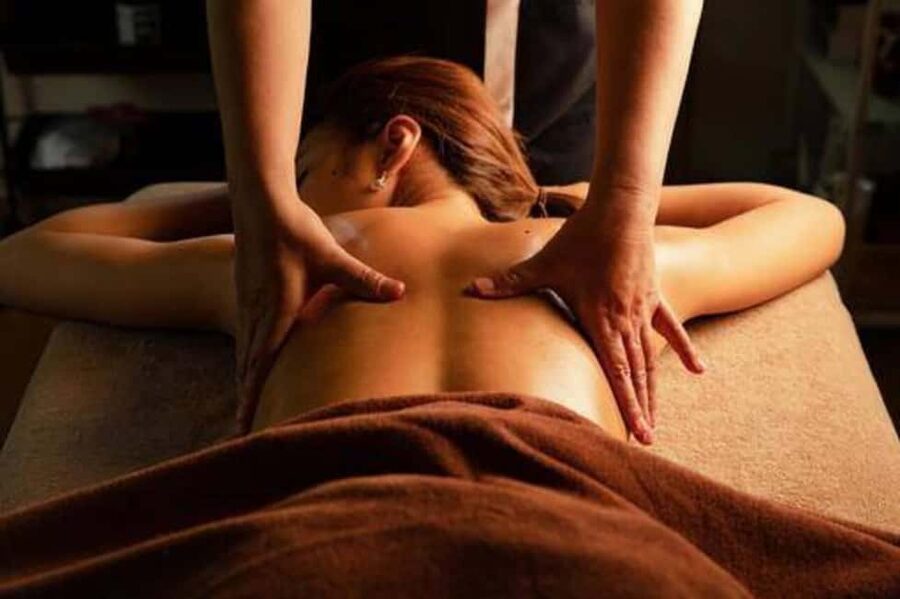 Krabi: Hidden Mirror Lake Kayak, Swim & Easy Nature Activity - Choosing a one-hour Thai oil massage