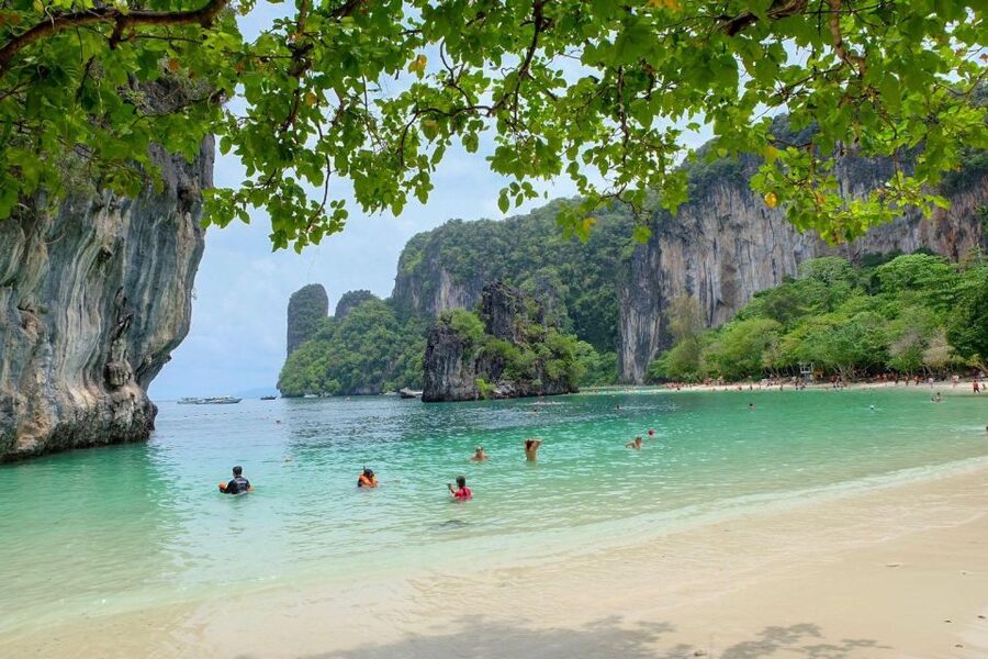 Krabi: Hong Islands Day Tour by Longtail Boat - Who will enjoy this Hong Islands day