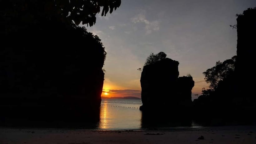 Krabi: Hong Islands Sunset, Bioluminescent Plankton and BBQ - What the $54 price really covers