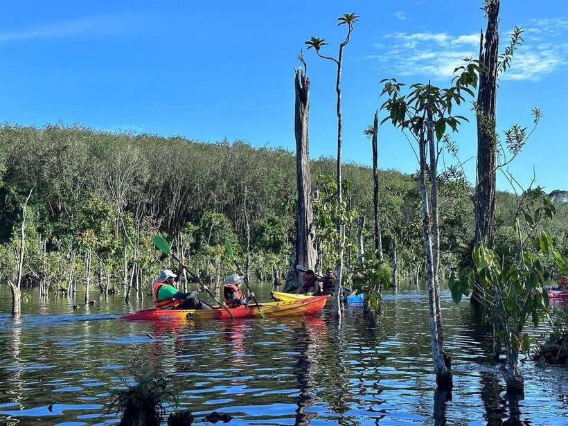 Krabi: Klong Root (Crystal lake) Kayaking tour - Hotel pickup and the ride to the water