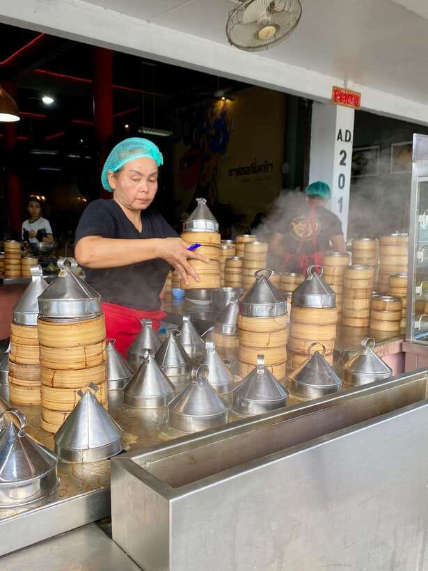 Krabi: Morning Food Tour with Local Guide - Thai-Chinese roast pork and herbal drinks