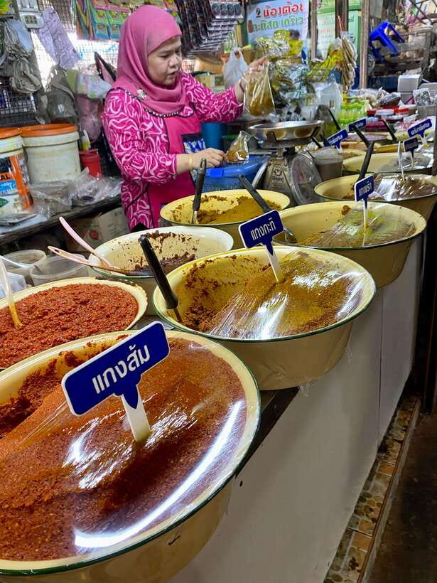Krabi: Morning Food Tour with Local Guide - What the food variety means for the $54 price
