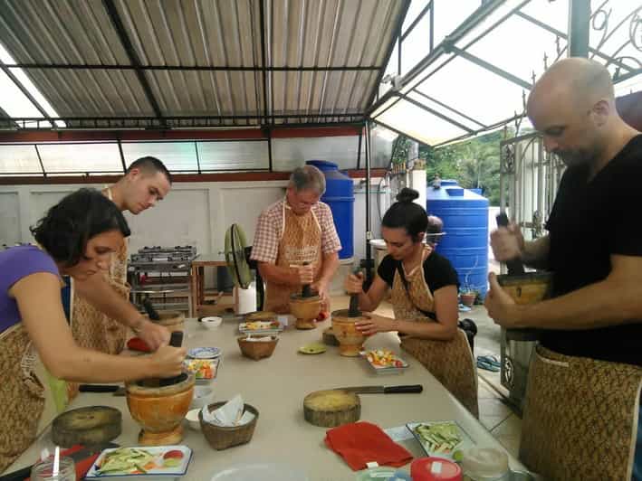 Krabi: Morning or Afternoon Culinary Adventure at Smart Cook - Choosing your seven dishes