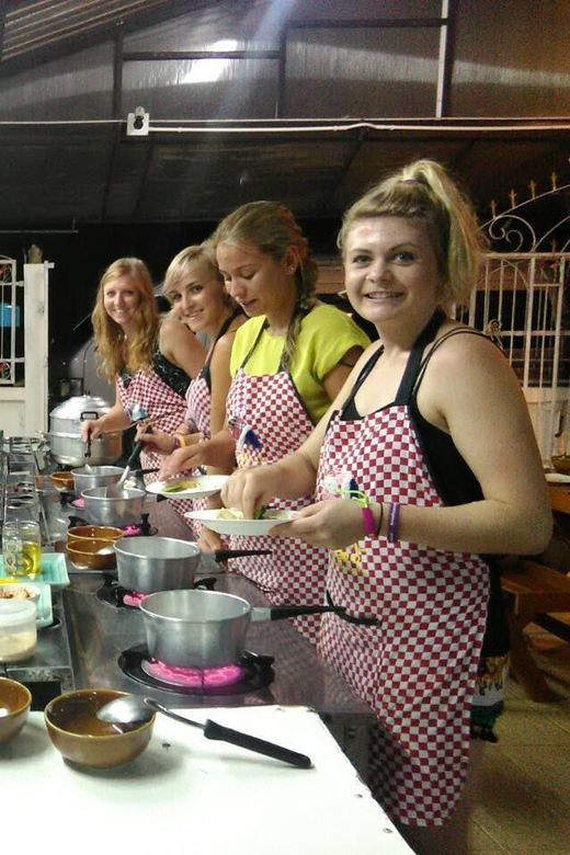Krabi: Morning or Afternoon Culinary Adventure at Smart Cook - How the cooking portion works