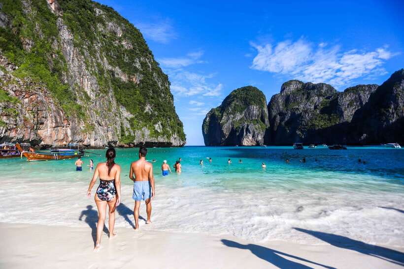 Krabi: Phi Phi Islands Speedboat Tour with Buffet Lunch - What this Krabi to Phi Phi tour actually feels like
