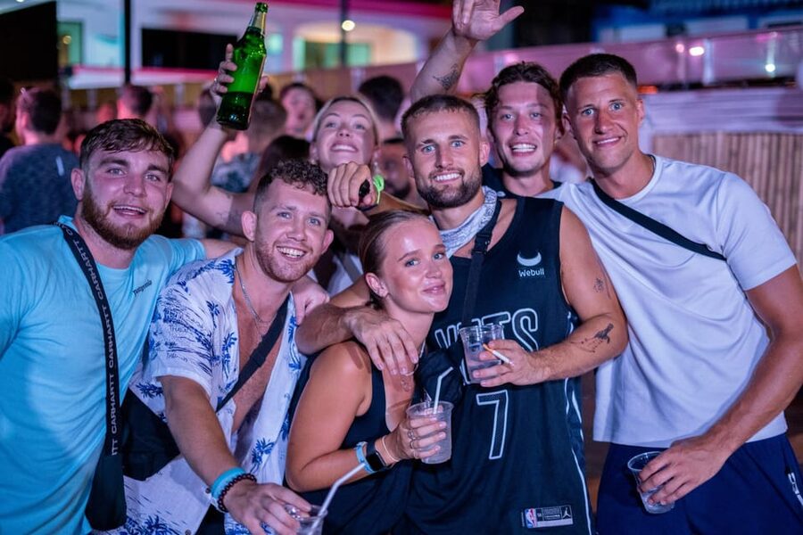 Krabi Pub Crawl - Join Nomads For The Best Night in Ao Nang! - The beach stop and included Thai bucket