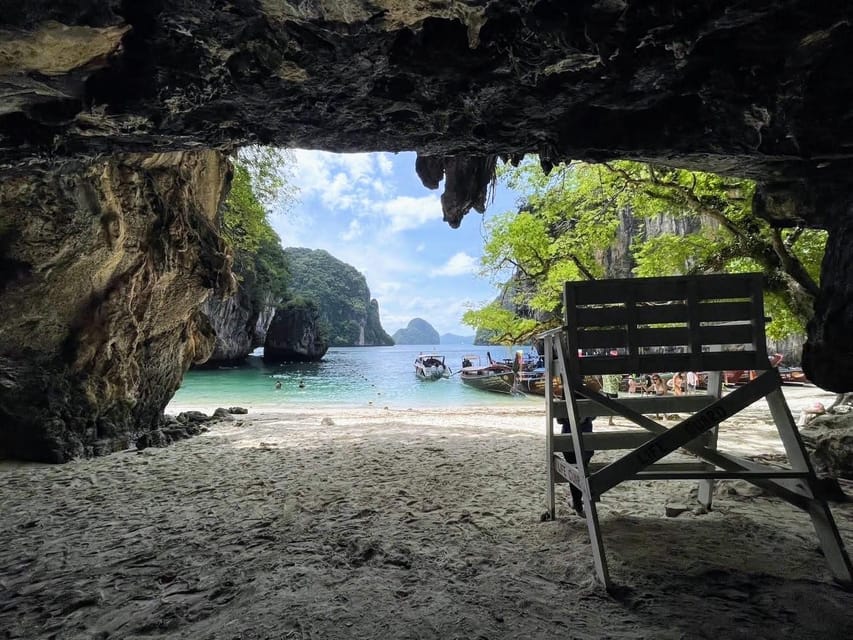 Krabi's Hong Island Speed Boat Blast with 360° Viewpoint - A six-hour route through the Hong Island archipelago