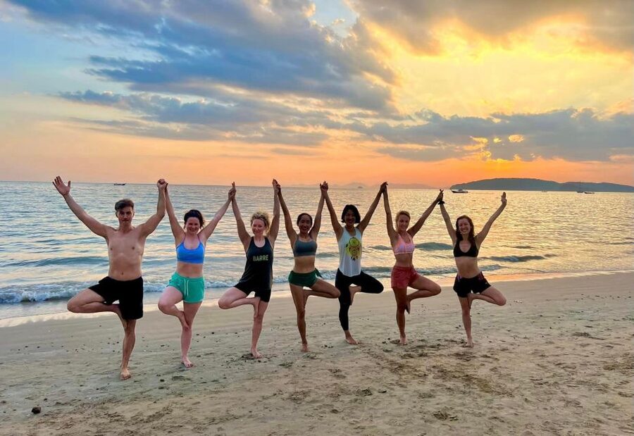 Krabi: Sunset Yoga Balance Join-in Class - Why sunset yoga works so well in Krabi