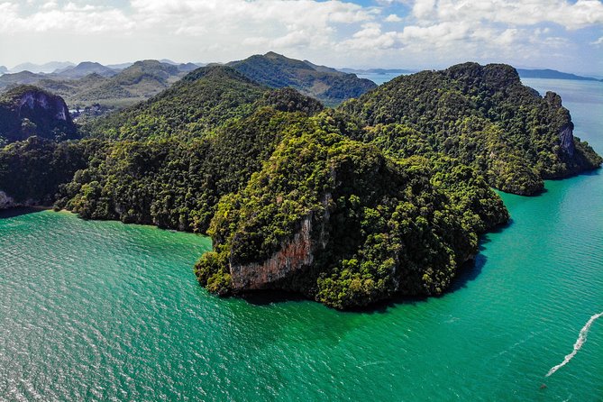 Krabi to James Bond and Hong Islands Offbeat Speedboat Tour - Crowd avoidance is useful, but not magic