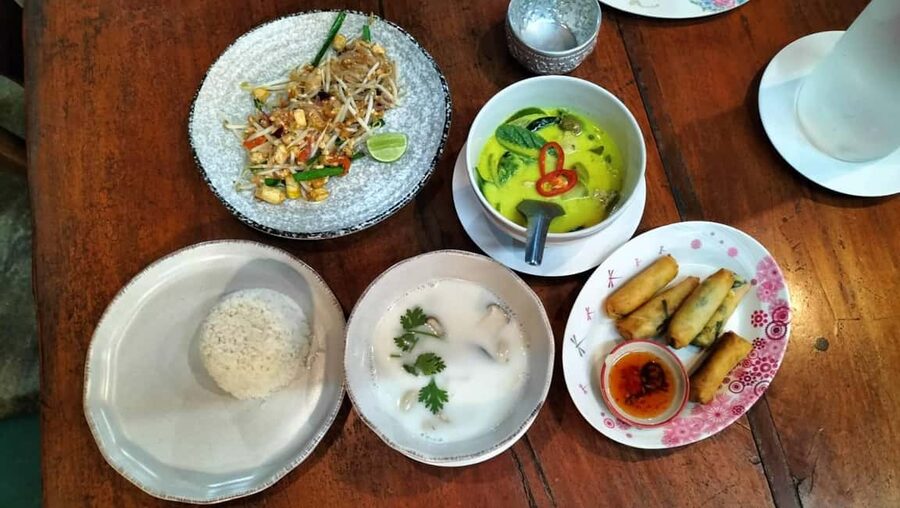 Krabi: Traditional Thai Cooking Class with Local Chef - Should you book it?