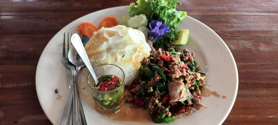 Krabi: Traditional Thai Cooking Class with Local Chef - Who should book this Krabi cooking class?