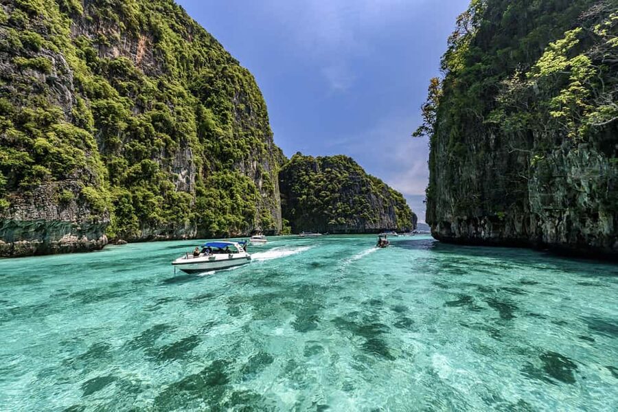 Krabi: Ultimate Phi Phi & Maya Bay Ascent by Speedboat - A fast start from Krabi to Nopparat Thara Pier