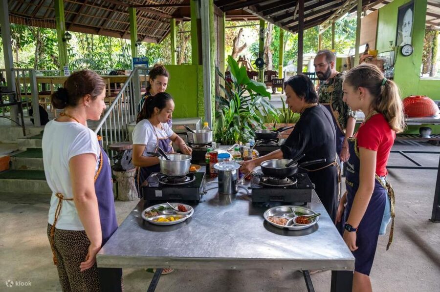 Krabi: Ya's Cookery Late Afternoon Thai Cooking Class - The stone mortar is the most useful lesson