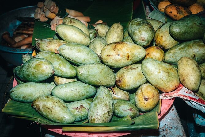 Lanna Kingdom Chiang Mai Food Tour with 15+ Tastings - Thanin Market and the less polished side of food