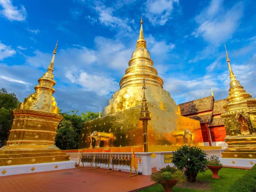 Long Neck Village, Silver Temple & Chiang Mai Top Sites - Why this four-hour route works well in Chiang Mai
