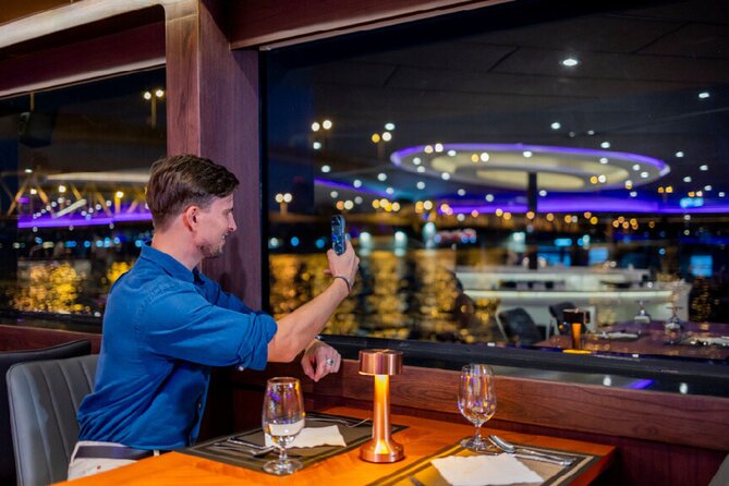 Luxury Dinner Cruise with Guide and Transfer (Opt. Executive Van) - What dinner is like on board